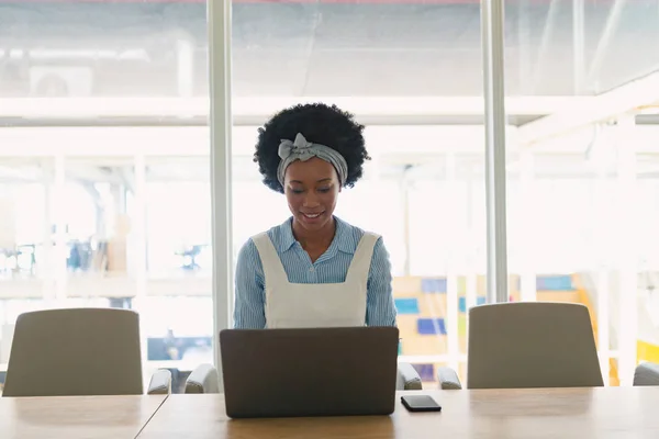 Front View Happy Mixed Race Female Executive Using Laptop Conference — Stock Photo, Image