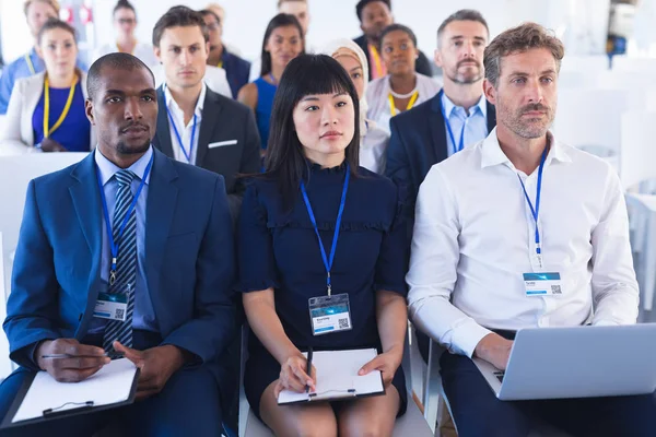 Visão Frontal Diversos Empresários Que Participam Seminários Negócios Reuniões Conferência — Fotografia de Stock