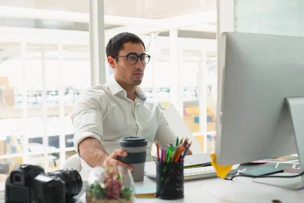 Front View Concentrated Caucasian Male Graphic Designer Working Computer Desk — Stock Photo, Image