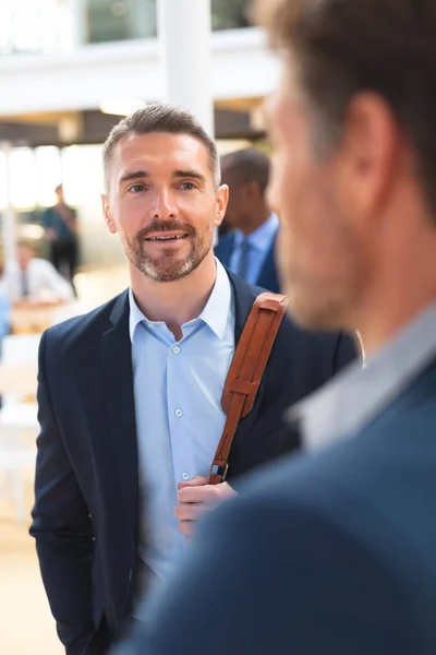 Front View Happy Caucasian Businessmen Interacting Each Other Corridor Office — Stock Photo, Image