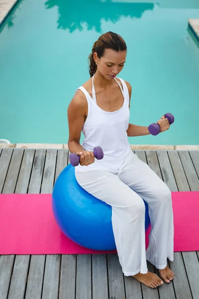 High Angle View Fit Mixed Race Woman Exercising Dumbbells While — Stock Photo, Image