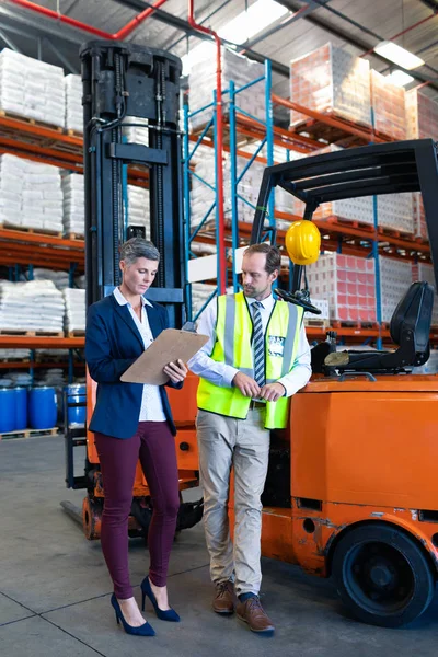 Front View Mature Caucasian Male Female Staff Working Together Forklift — Stock Photo, Image