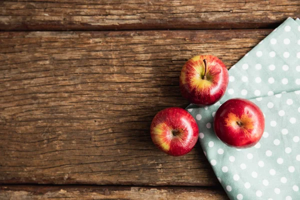 Φθινόπωρο Μήλο Συγκομιδή Επίπεδη Ξύλινο Τραπέζι — Φωτογραφία Αρχείου
