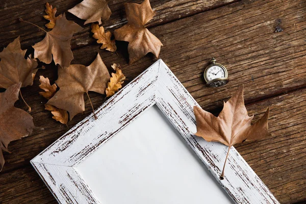 Herfst Platte Lay Met Fotolijstjes Houten Tafel — Stockfoto