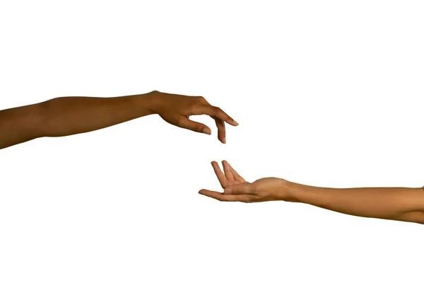 两个女人的两只手臂的特写 双手相互伸出 一个在对方上面 一个把手掌向上 一个手掌向下 — 图库照片