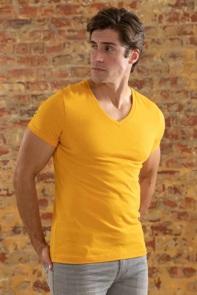 Front View Close Young Caucasian Man Wearing Yellow Shirt Standing — ストック写真