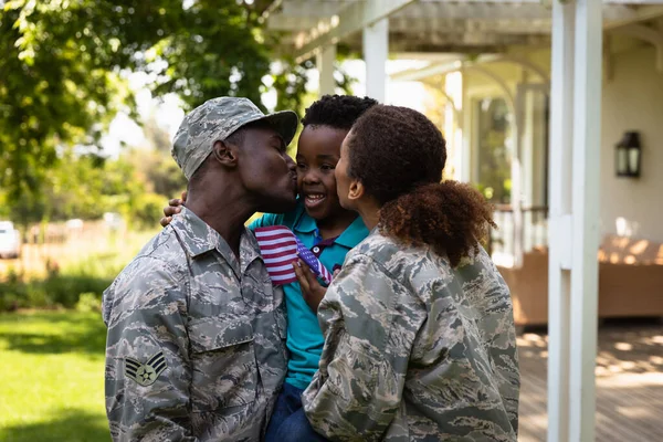 Vista Frontal Jovem Soldado Afro Americano Adulto Uma Jovem Soldado — Fotografia de Stock