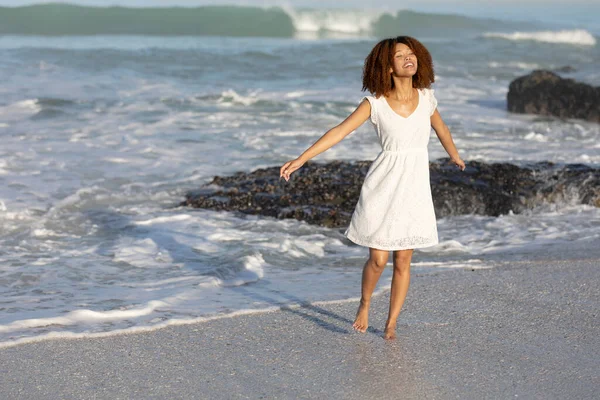 Happy Attractive Mixed Race Woman Her Arms Outstretched Enjoying Free — Stock Photo, Image