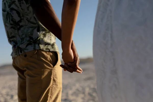 Couple Enjoying Free Time Beach Sunny Day Together Holding Hands — Stock Photo, Image