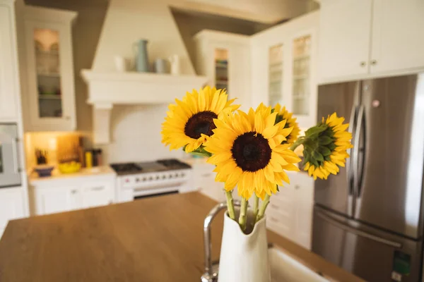 Close View Sunflowers Vase Bright Kitchen Interior Self Isolating Social — Stock Photo, Image