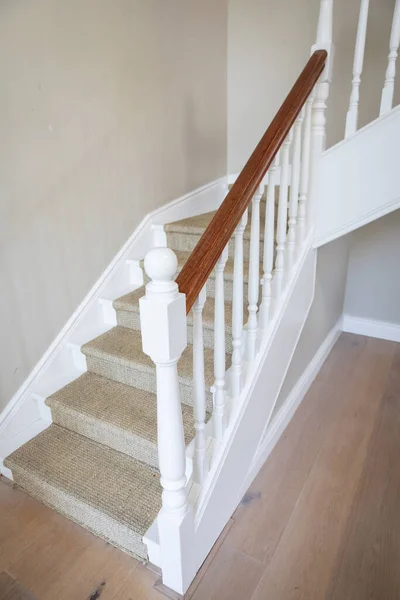 Modern Room Interior Showing Big Beautiful White Stairs Wooden Handrail — Stock Photo, Image