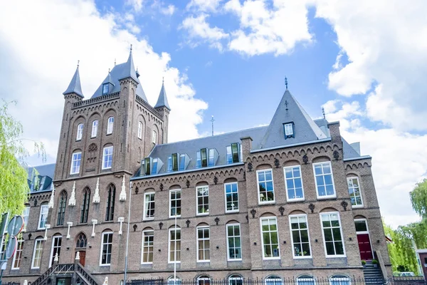 St. Hieronymus barnhem och Old People ' s Home, Utrecht, nätet — Stockfoto