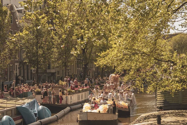 Amsterdam, Nederländerna-augusti 3, 2013: en Vintage Color Tone Pi — Stockfoto