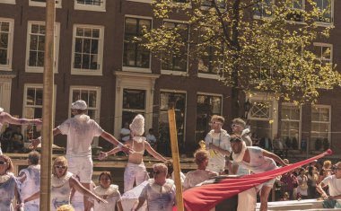 Amsterdam, Hollanda - 3 Ağustos 2013: Klasik renk tonu pi