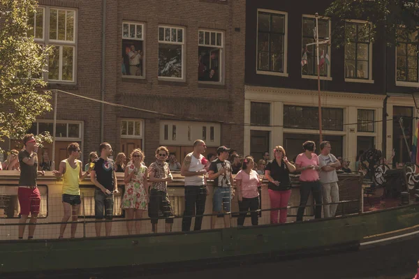 Amsterdã, Holanda - 3 de agosto de 2013: Um tom de cor vintage pi — Fotografia de Stock