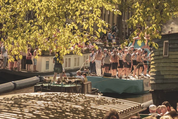 Amsterdam, Nizozemsko-3. srpna 2013: ročník A barevný tón pí — Stock fotografie