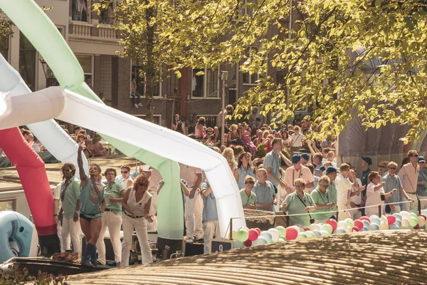 Amsterdam, Hollanda - 3 Ağustos 2013: Klasik renk tonu pi — Stok fotoğraf