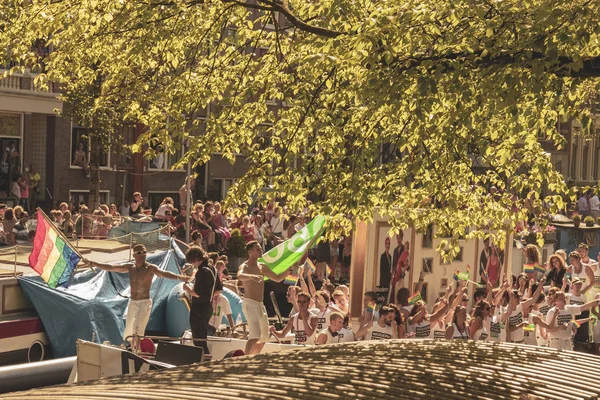 Amsterdam, Nederland-3 augustus 2013: een vintage kleurtoon pi — Stockfoto