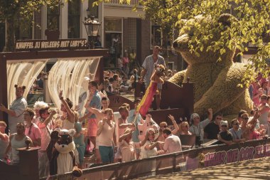 Amsterdam, Hollanda - 3 Ağustos 2013: Klasik renk tonu pi