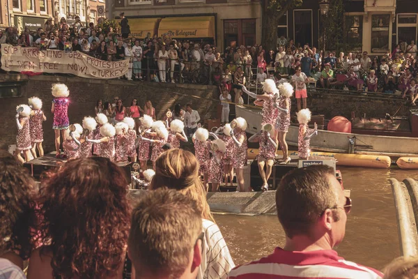 Amsterdam, Nederländerna-augusti 3, 2013: en Vintage Color Tone Pi — Stockfoto