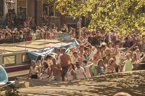 Amsterdam, Nederland-3 augustus 2013: een vintage kleurtoon pi — Stockfoto