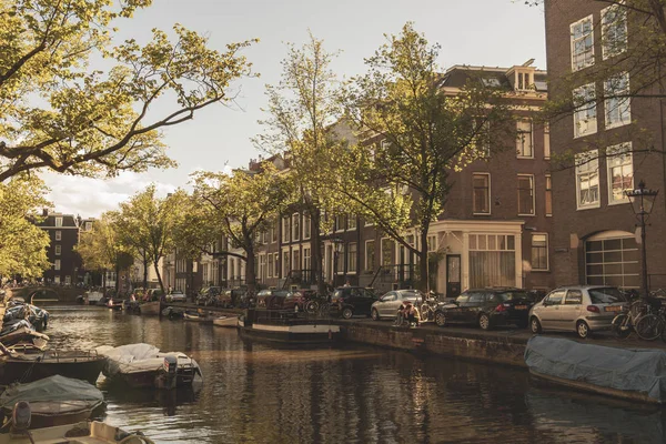 Amsterdam, Nederland-3 augustus 2013: een vintage kleurtoon pi — Stockfoto