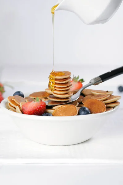 Mini Pancakes Cereal Summer Berries White Background Food Background Vertical — Stock Photo, Image