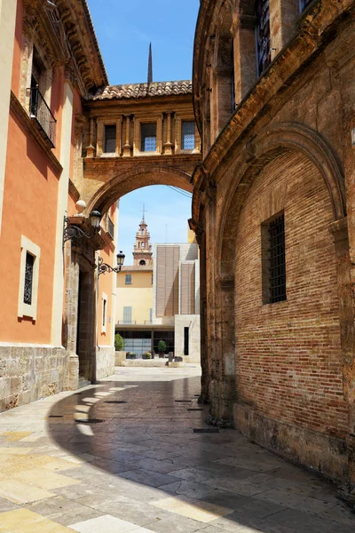 Plaza Virgen in Valencia — Stockfoto