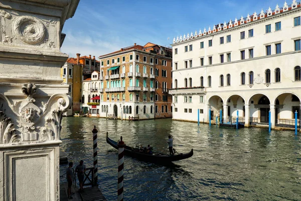 Grande Canal Gondoleiro Veneziano Veneza Itália — Fotografia de Stock