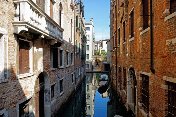 Domy murowane w Wenecji — Zdjęcie stockowe