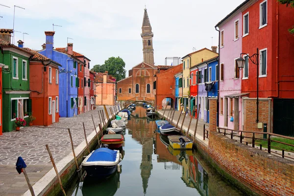 Casas coloridas en Burano — Foto de Stock