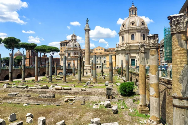 Foro de Trajans en Roma —  Fotos de Stock