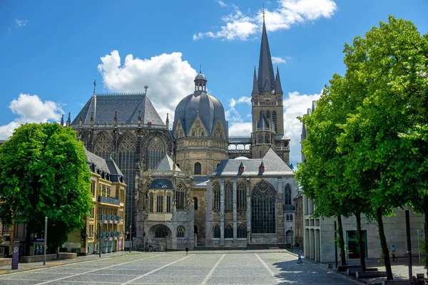 Katedra w Aachen dom w Niemczech — Zdjęcie stockowe