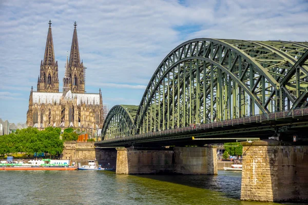 Kölnkatedralen i Tyskland — Stockfoto
