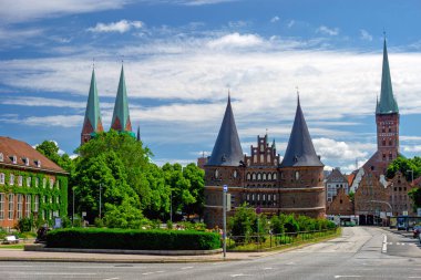 Lubeck 'teki Holstentor kapısı.