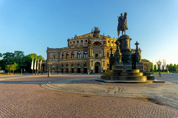 Semper Opera in Dresden — Stock Photo, Image
