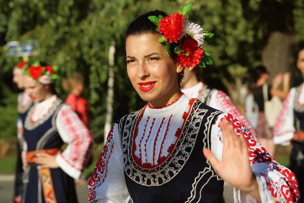 Τουλσέα Ρουμανία Αύγουστος Βουλγαρικά Χορεύτρια Παραδοσιακή Φορεσιά Στο Διεθνές Φολκλορικό — Φωτογραφία Αρχείου