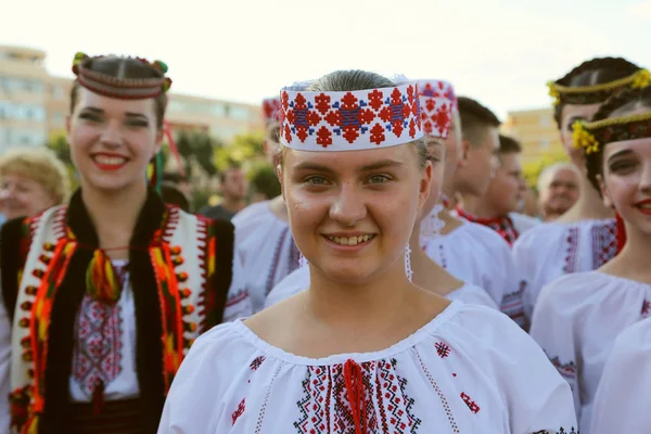 Tulcea Románia Augusztus Ukrán Csoport Táncosok Hagyományos Viseletek Nemzetközi Folklór — Stock Fotó