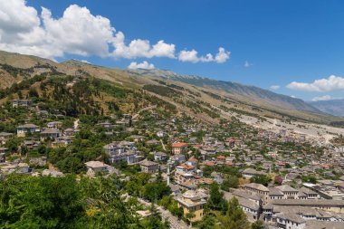 Gjirokaster şehrin Arnavutluk göster.
