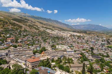 Gjirokaster şehrin Arnavutluk göster.