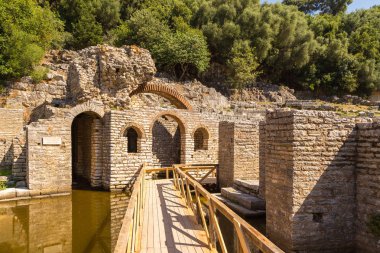 Butrint, Arnavutluk Asklepios Tapınağı kalıntıları