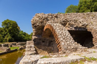 Agora kalıntıları Bothrotum, Antik Yunanca ve daha sonra Roma devri, Arnavutluk