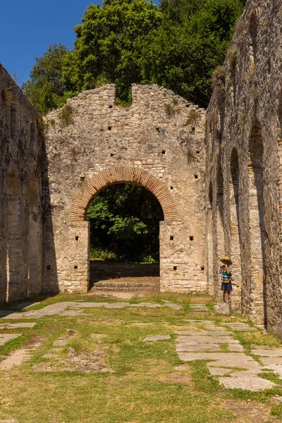 Remains of a Christian basilica from the 6th century in Buthrotum, Butrint, Albania — Stock Photo, Image