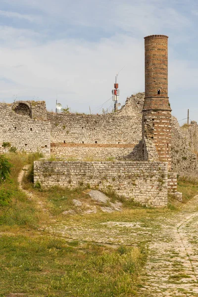 Historische stad Berat, Ottomaanse architectuur in Albanië, Unesco World Heritage Site. — Stockfoto