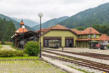 Sargan Vitasi istasyonu. Sözde Sargan sekiz dar hat miras buradan başlayın.