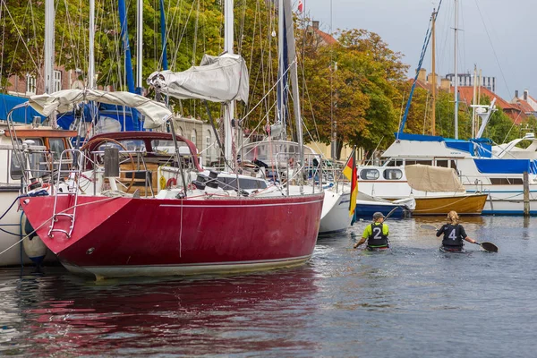 View of the harbor in Copenhagen. channel in the city center, Denmark. — Stock Photo, Image