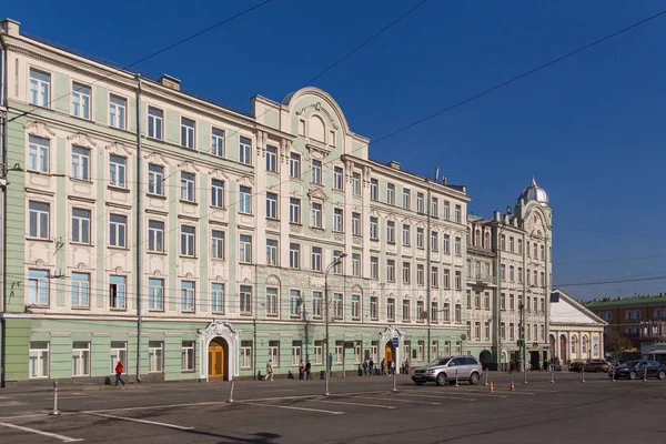 Fasada kamienicy na starym mieście, Moskwa, Rosja. — Zdjęcie stockowe