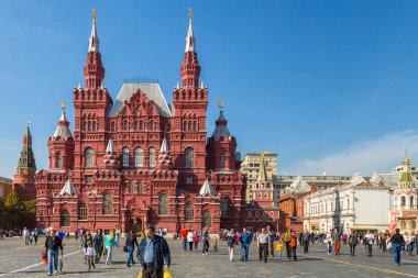 Kırmızı kare, Moskova, Rusya devlet tarihi Müzesi görünümünü.