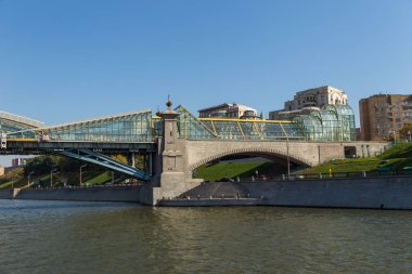 Bogdan Khmelnitsky köprü Moskova Nehri, Noscow, Rusya Federasyonu.