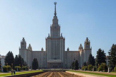 Moskova, Rusya, Moskova Devlet Üniversitesi ana bina görünümünü.